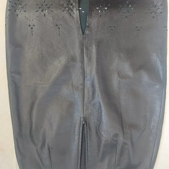 Danier leather two piece skirt suit - Picture 10 of 10